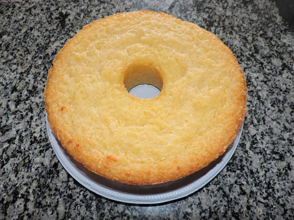 O bolo de macaxeira é um dos pratos típicos da comida do pará