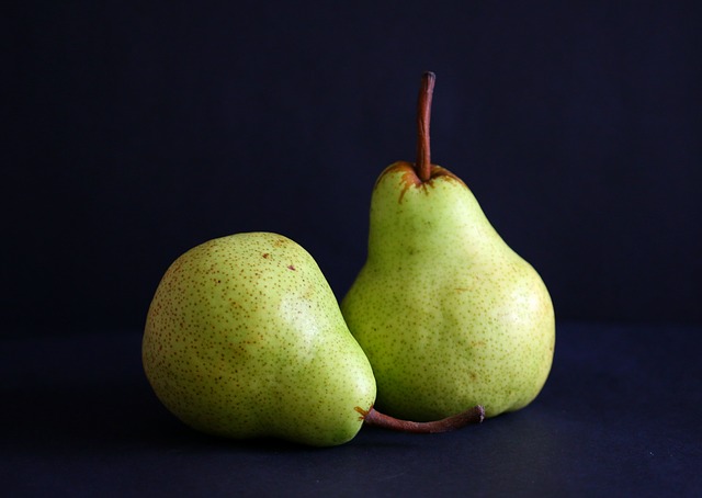 Imagem mostra a pera, uma fruta deliciosa que pode ser uma boa opção de comida para emagrecer