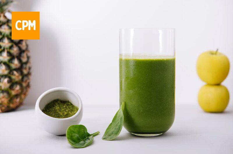 Suco verde com abacaxi: Receita, benefícios e contra indicações