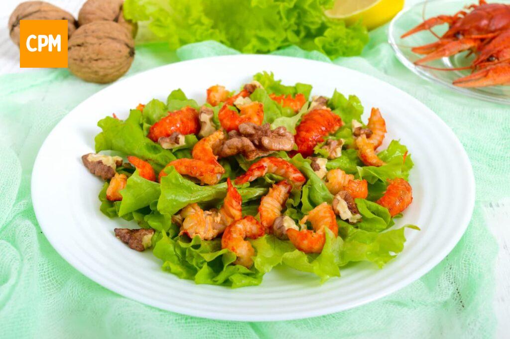 Imagem mostra saladas de frutos-do-mar.