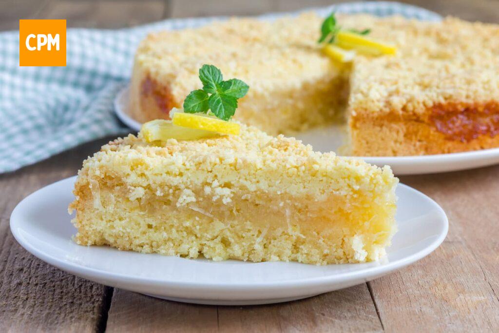 Imagem mostra torta de limão fit. Uma sobremesa irresistível.