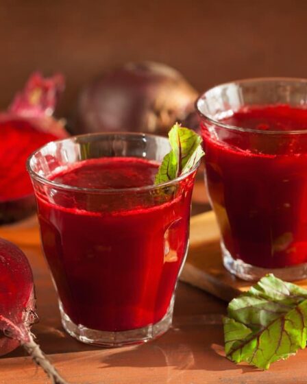 Imagem mostra suco de beterraba