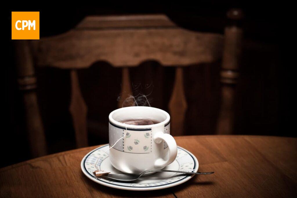 Imagem mostra xícara de chá.